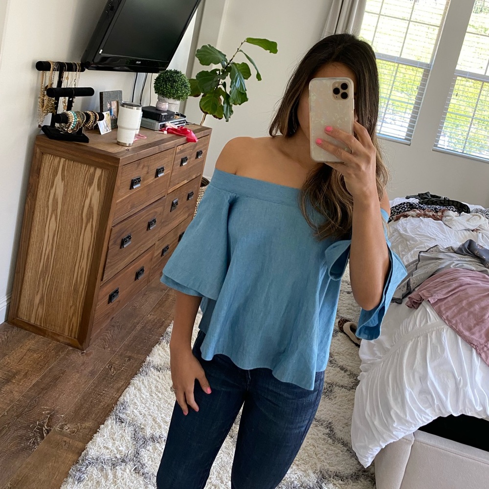Roe & Mae off the shoulder top